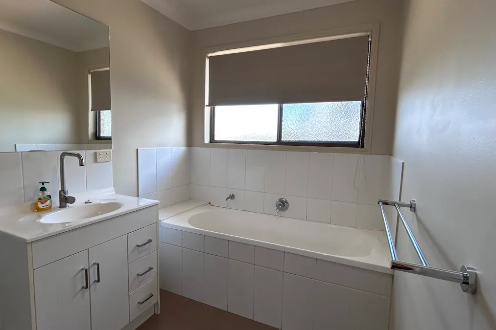 22 Diggers Drive, Dalby, QLD, 4405 - Image 18