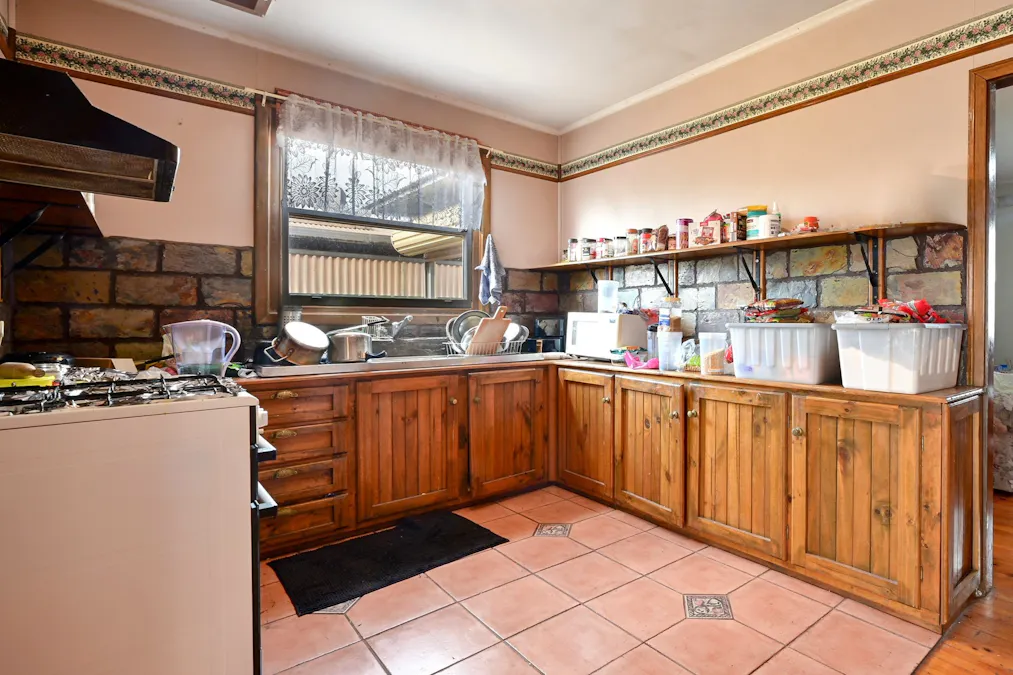 8 Burns Street, Whyalla Norrie, SA, 5608 - Image 4