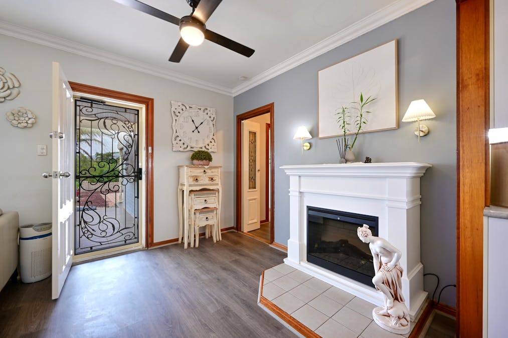 16 Hutchens Street, Whyalla Stuart, SA, 5608 - Image 8