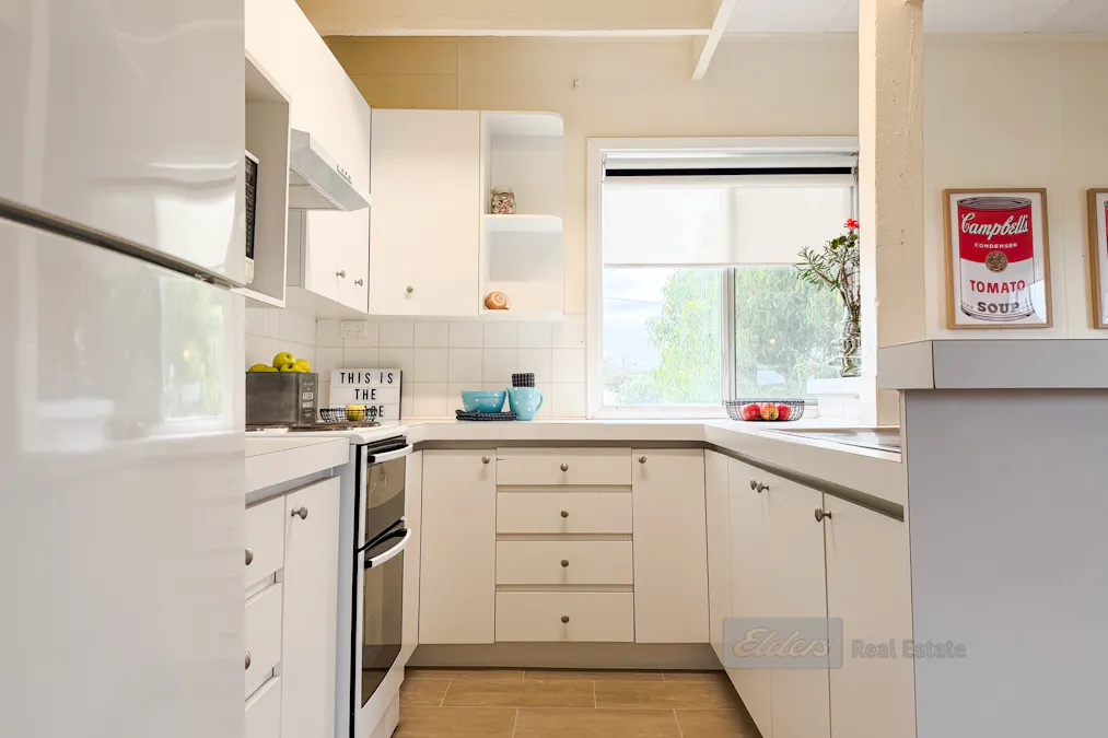 18 Susan Street, Bremer Bay, WA, 6338 - Image 3