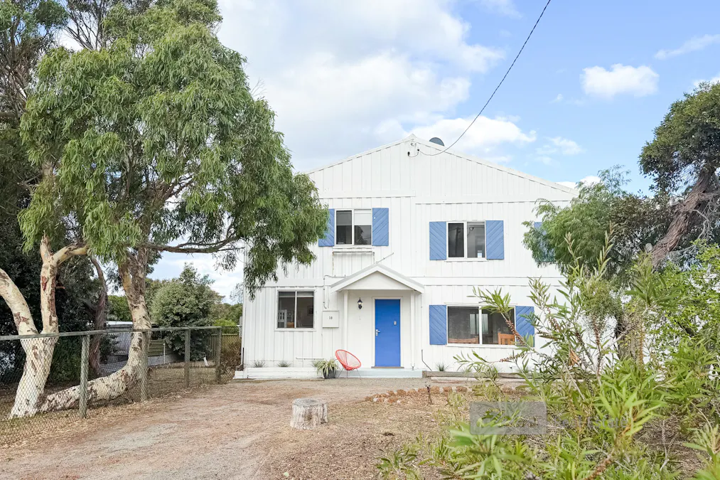 18 Susan Street, Bremer Bay, WA, 6338 - Image 1