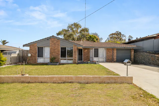14 Crampton Avenue — photo from Elders Real Estate South West