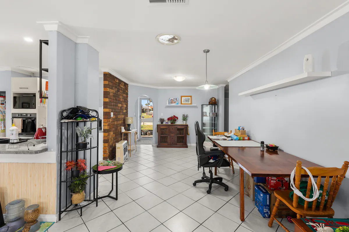 14 Crampton Avenue — photo 5 of 27