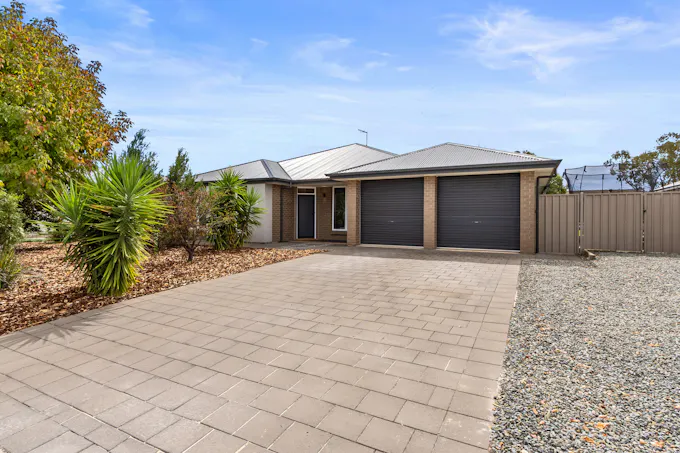 30 Moore Avenue, Nuriootpa, SA, 5355 - Image 1