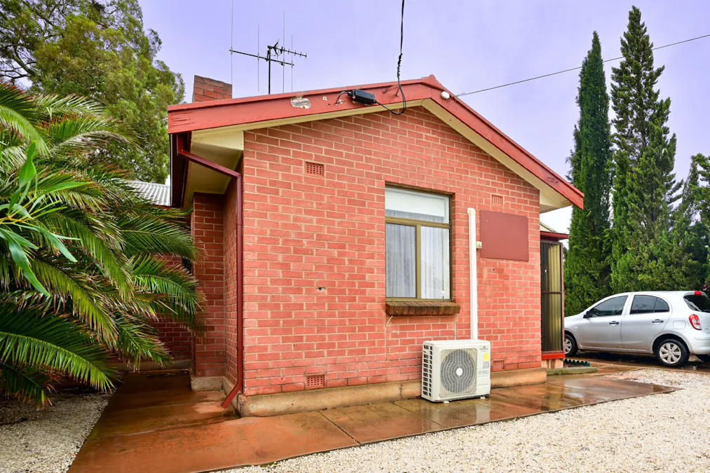 10 Dennis Street, Whyalla Stuart, SA, 5608 - Image 2