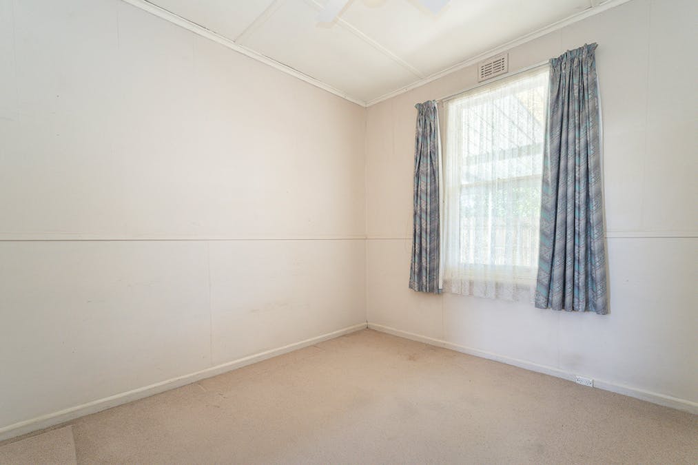 58 Bree Road, Hamilton, VIC, 3300 - Image 6