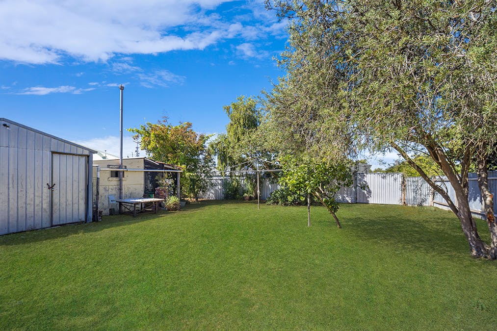 58 Bree Road, Hamilton, VIC, 3300 - Image 12