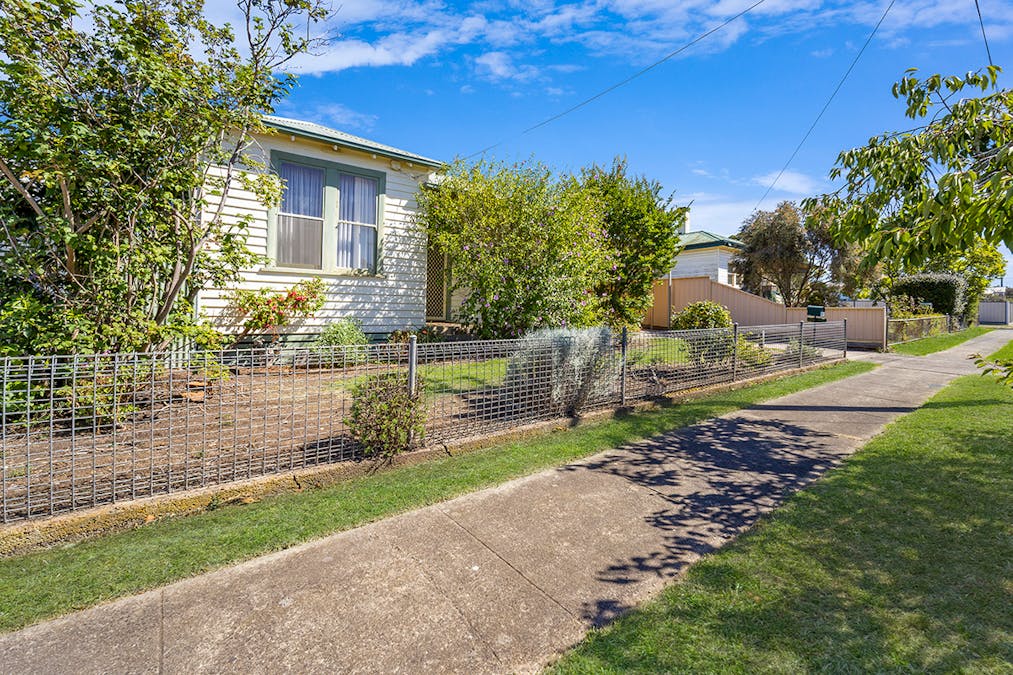 58 Bree Road, Hamilton, VIC, 3300 - Image 2