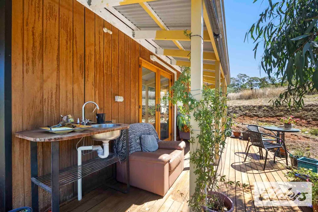 2a Palmerston Street, Newstead, VIC, 3462 - Image 26