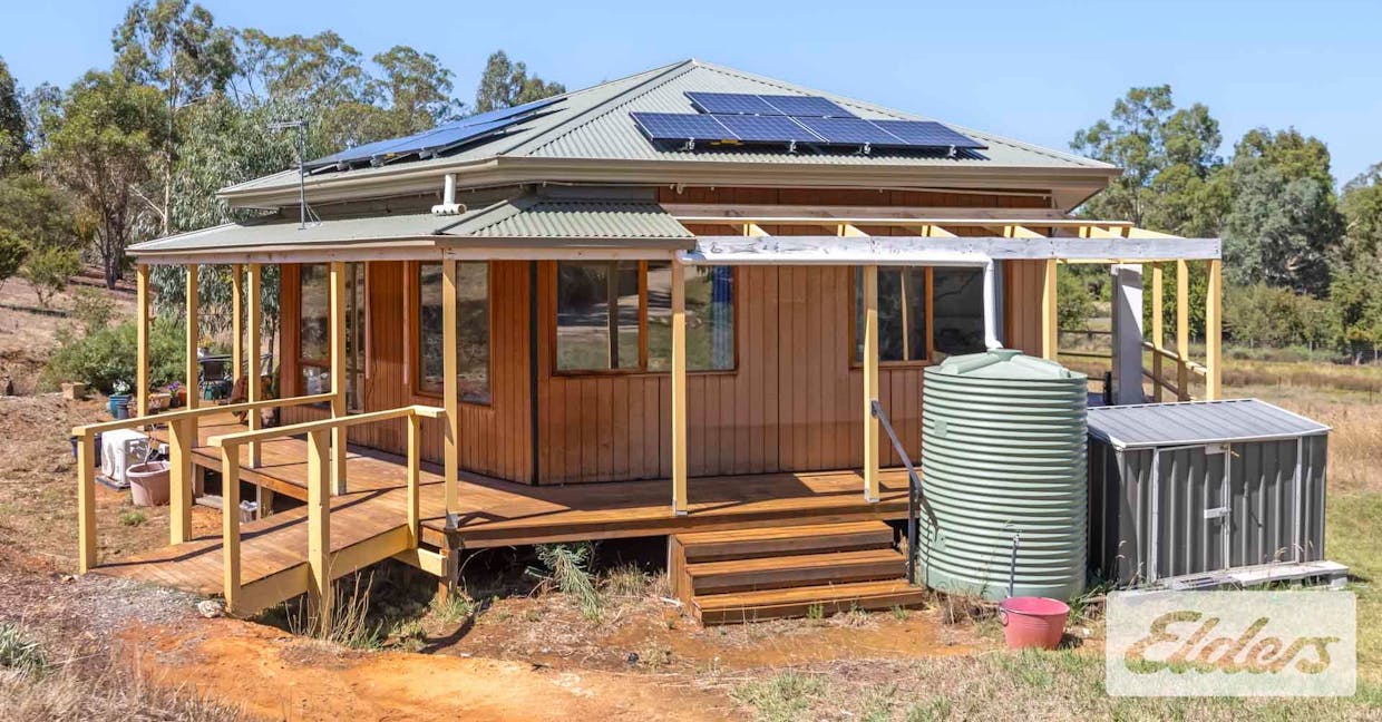 2a Palmerston Street, Newstead, VIC, 3462 - Image 28