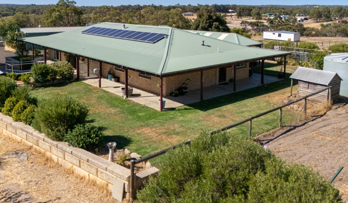 18 Evelyn Place, Bullsbrook, WA, 6084 - Image 2