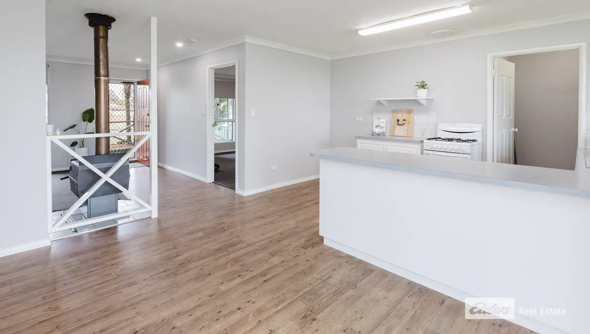 22 Flemington Street, Orana, WA, 6330 - Image 13