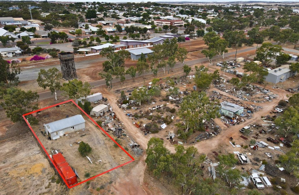 32 Commercial Road, Wongan Hills, WA, 6603 - Image 3