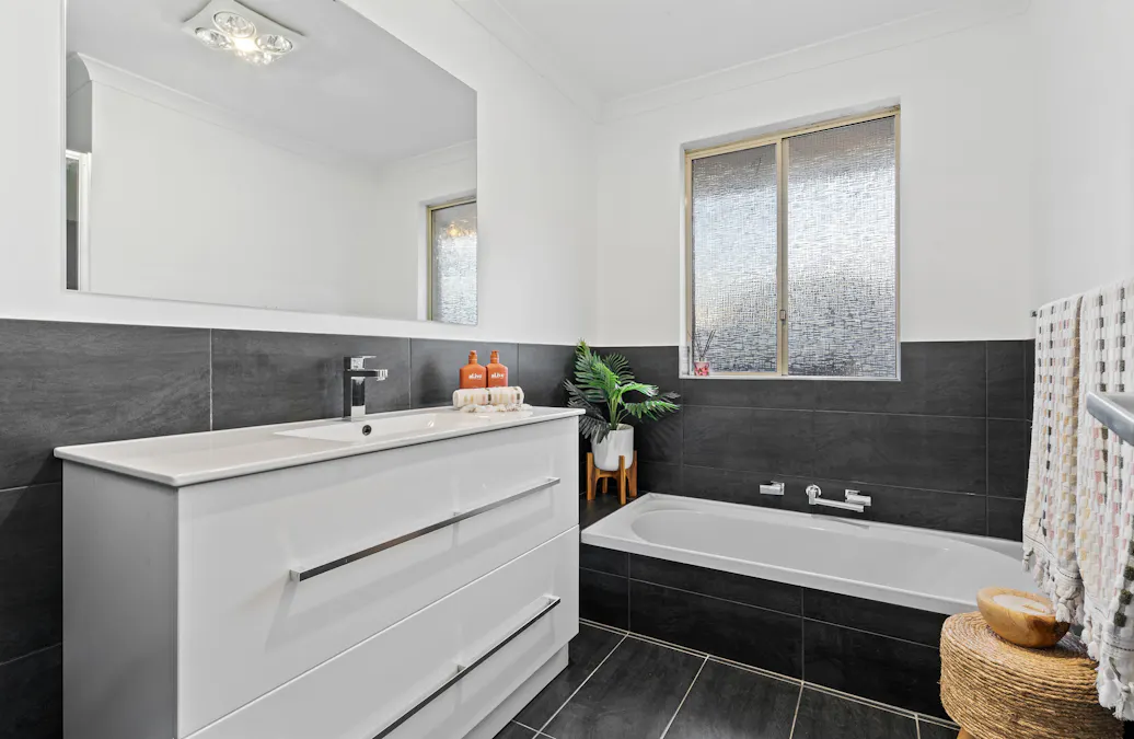 26 Baltic Mews, Waikiki, WA, 6169 - Image 18