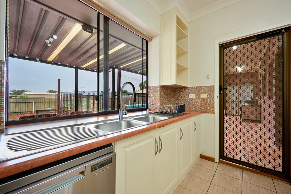 15 Viscount Slim Avenue, Whyalla Norrie, SA, 5608 - Image 8