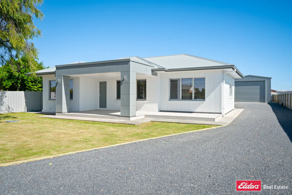 53 Cooke Street, Kingston Se, SA, 5275 - Image 2