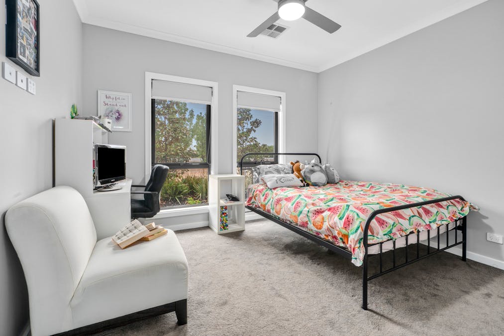 386 Chowilla Street, Renmark, SA, 5341 - Image 13