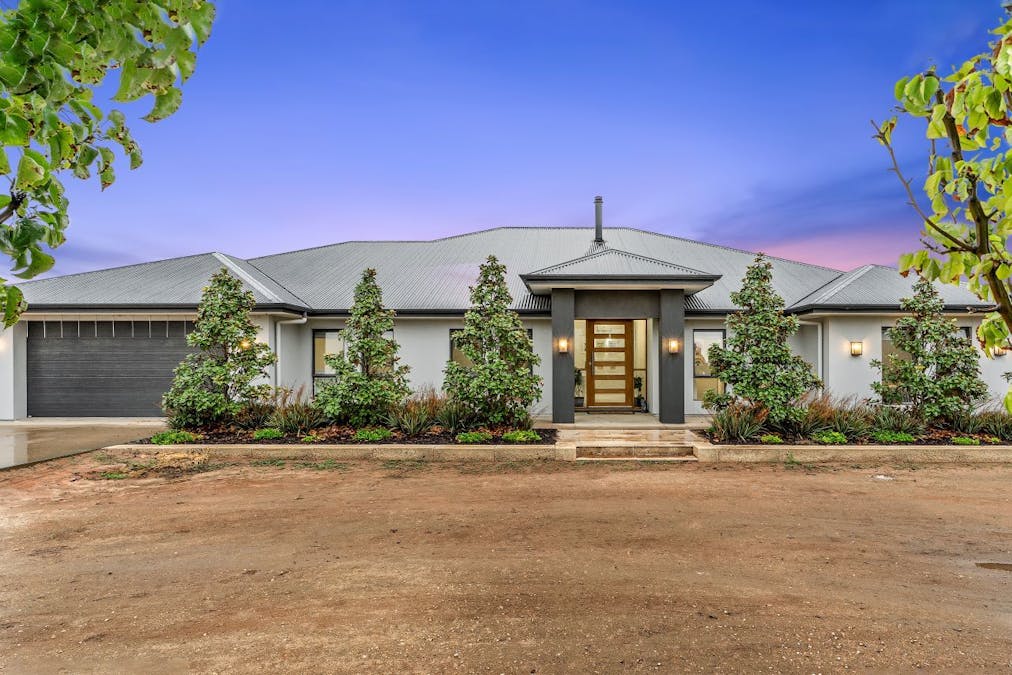 386 Chowilla Street, Renmark, SA, 5341 - Image 1