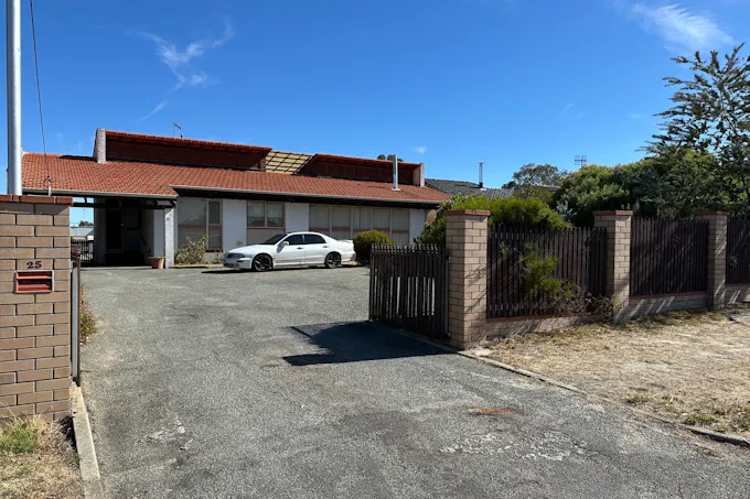 25 Golf Links Road, Katanning, WA, 6317 - Image 1