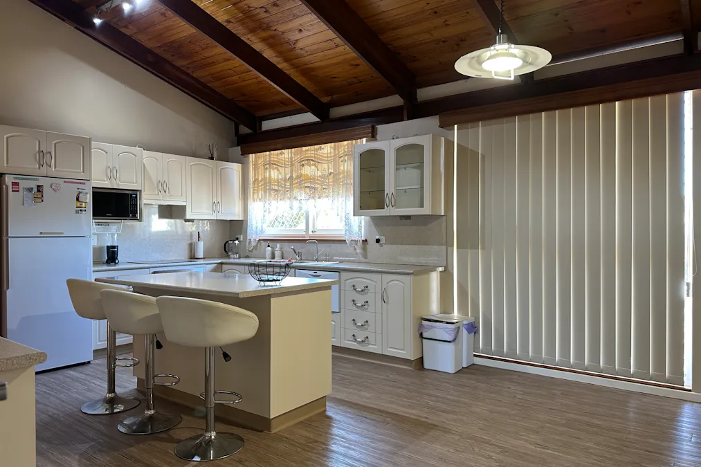 25 Golf Links Road, Katanning, WA, 6317 - Image 4