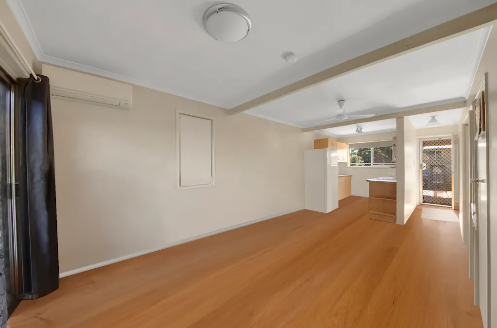 1/194 Auckland Street, South Gladstone, QLD, 4680 - Image 2