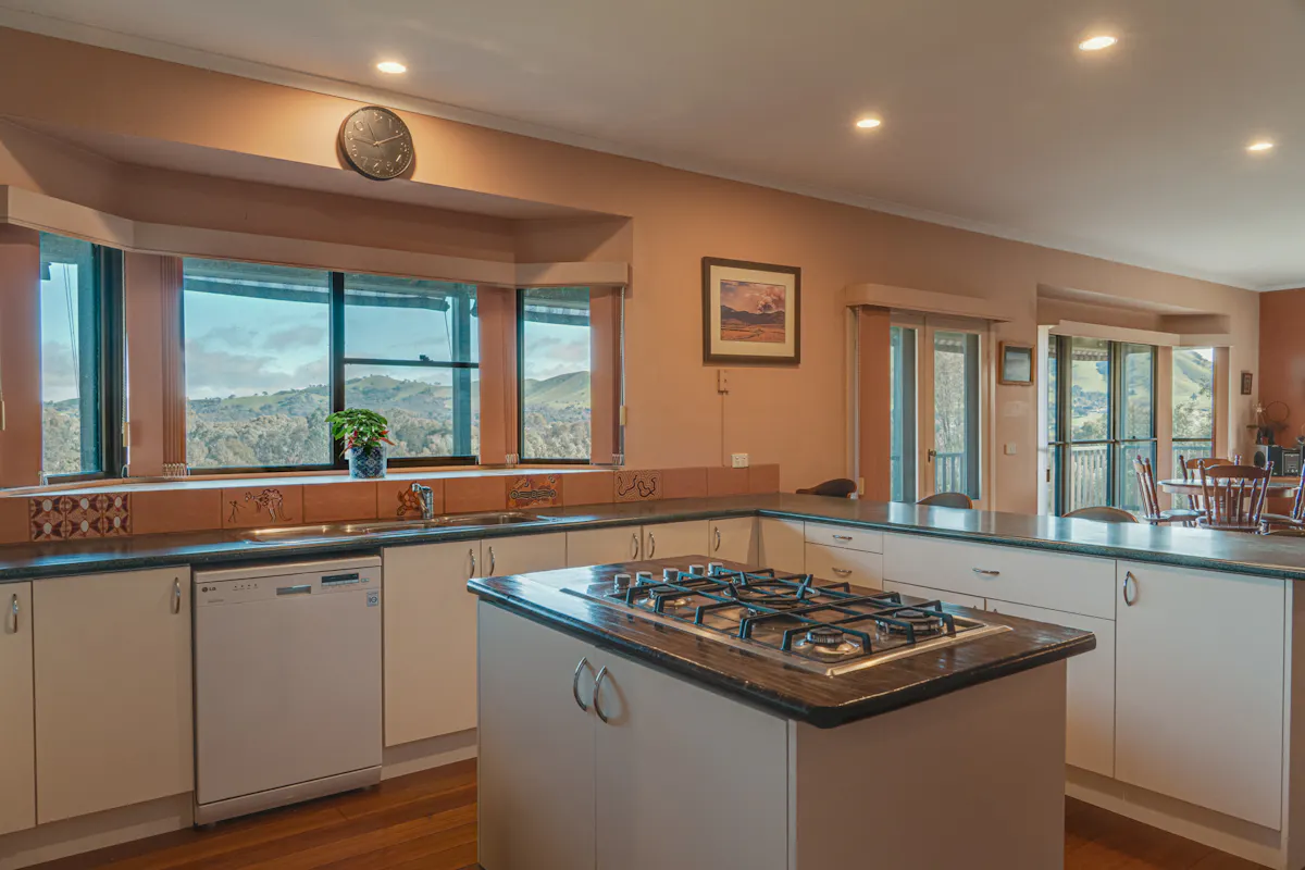 489 Howes Creek Road — photo 5 of 30