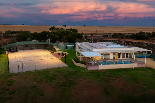 1704 Stanitzki Road — photo from Elders Real Estate Riverland