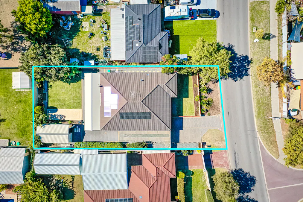 22 Holcombe Road, Warnbro, WA, 6169 - Image 2