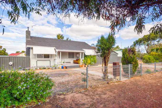 1 Edmondson Street, Northam, WA, 6401 - Image 1