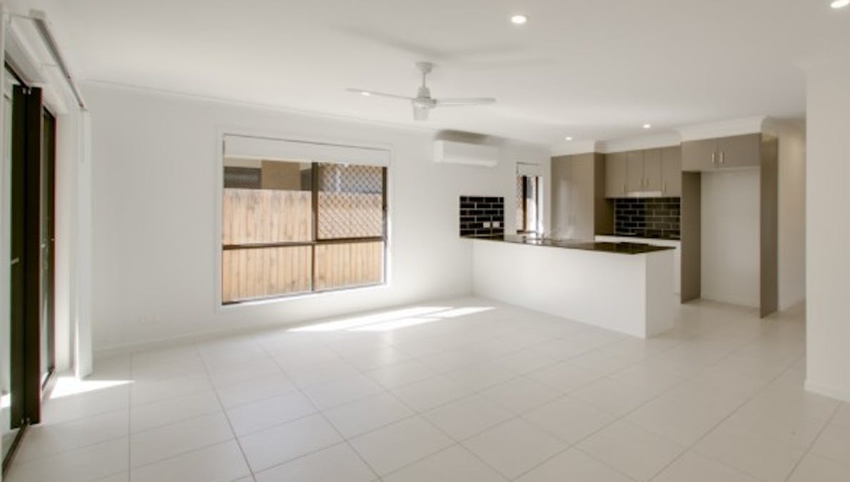 23 Wallace Street, Walloon, QLD, 4306 - Image 5