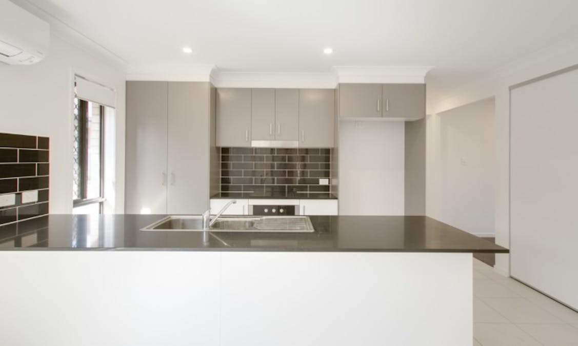 23 Wallace Street, Walloon, QLD, 4306 - Image 2