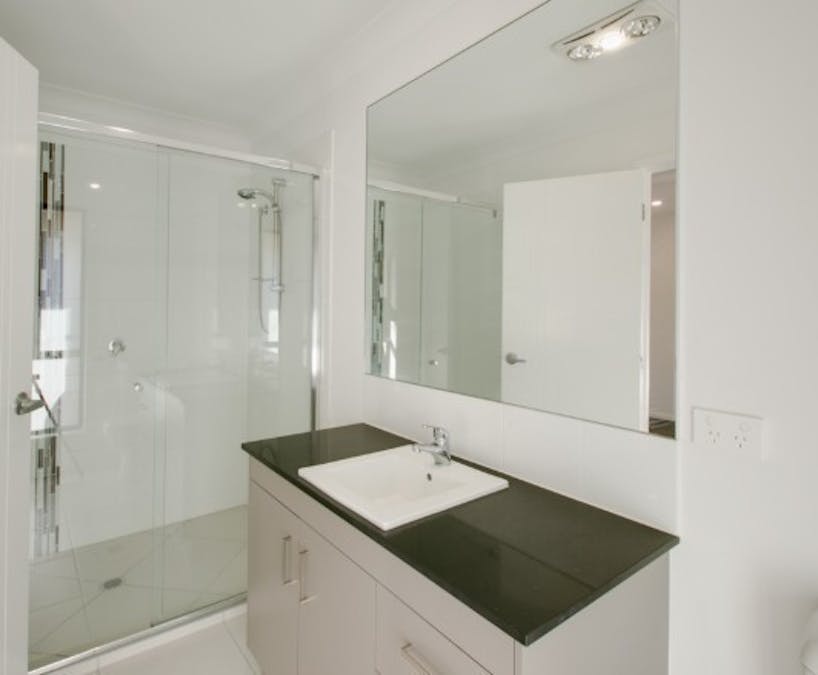 23 Wallace Street, Walloon, QLD, 4306 - Image 10