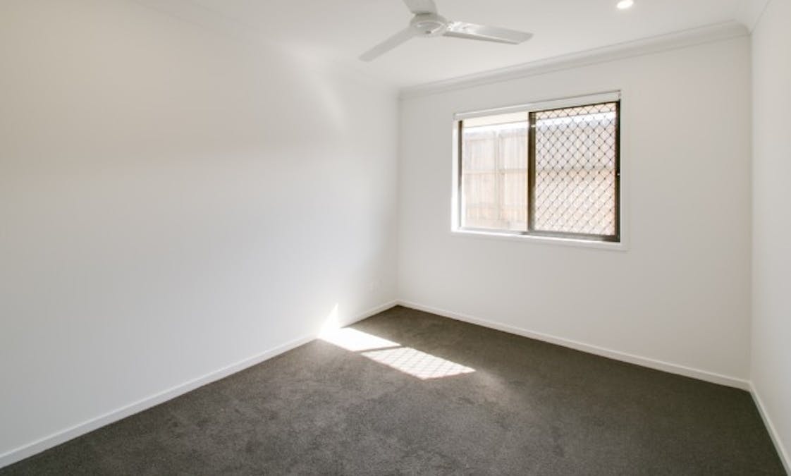 23 Wallace Street, Walloon, QLD, 4306 - Image 14