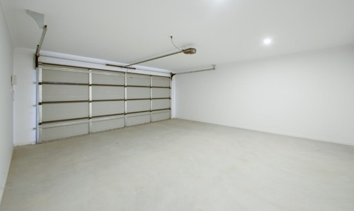 23 Wallace Street, Walloon, QLD, 4306 - Image 16