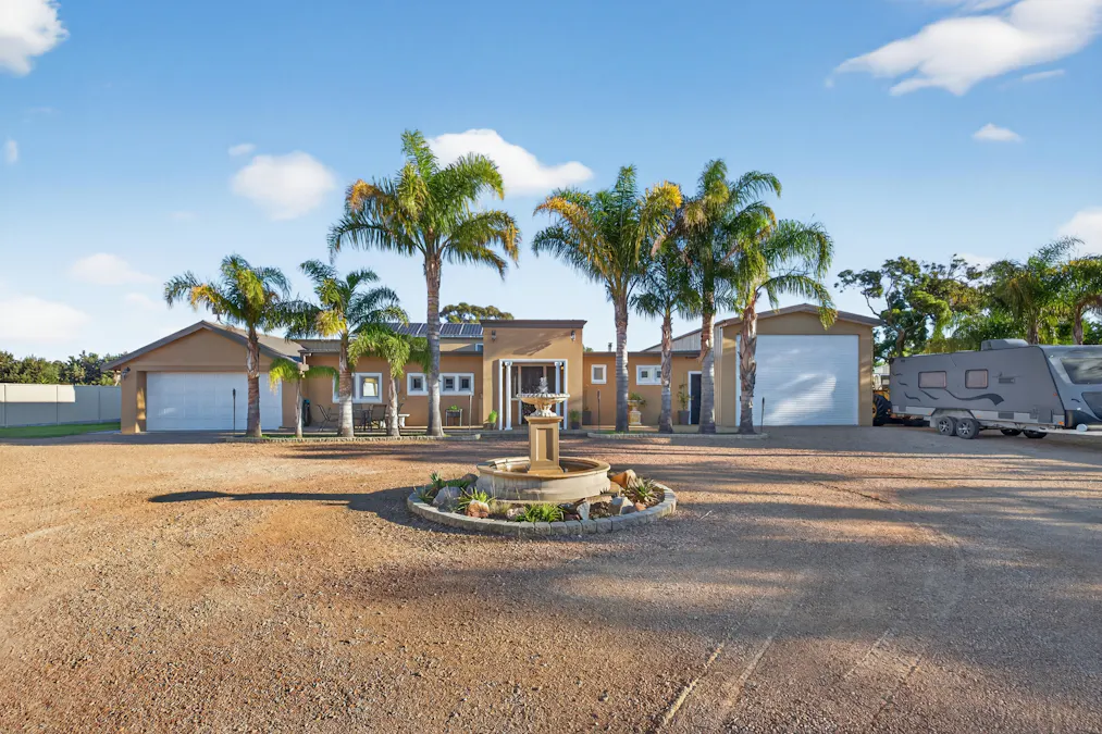 27 Gravelly Point Road, Raymond Island, VIC, 3880 - Image 11