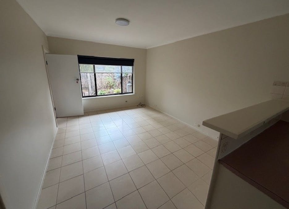 3/2 Hart Street, Mount Gambier, SA, 5290 - Image 2