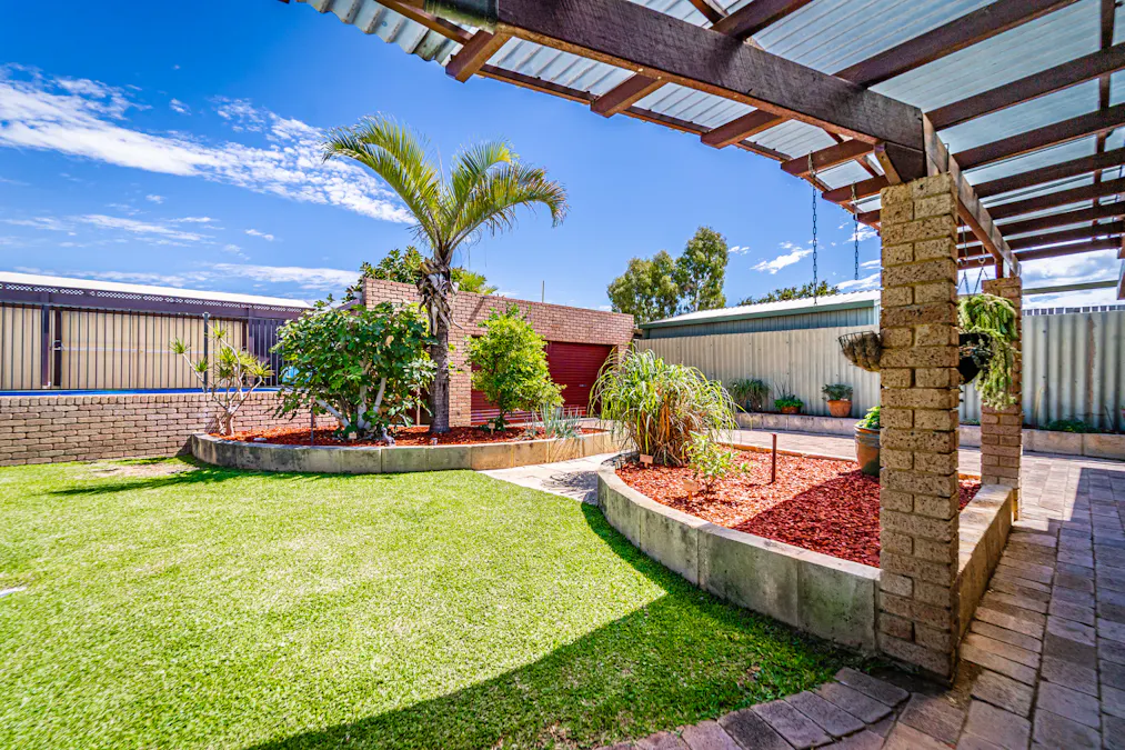 9 Barbrook Way, Warnbro, WA, 6169 - Image 25