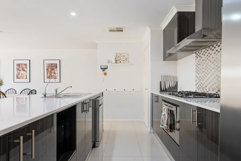 8  Harrison Way, Waroona, WA, 6215 - Image 4