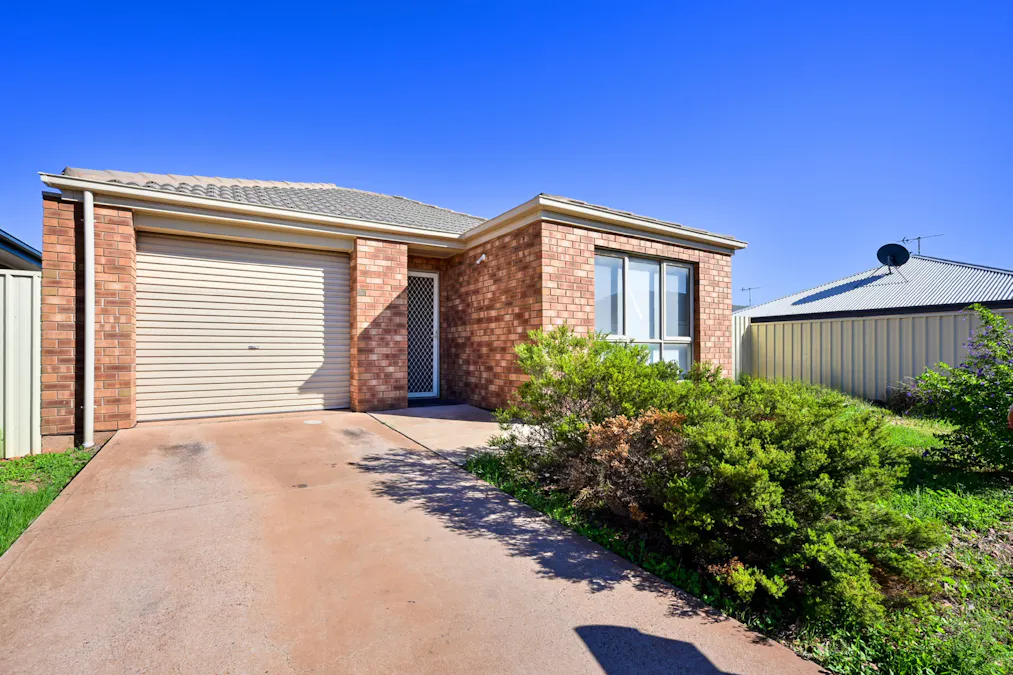 10 Callaghan Court, Whyalla Stuart, SA, 5608 - Image 1