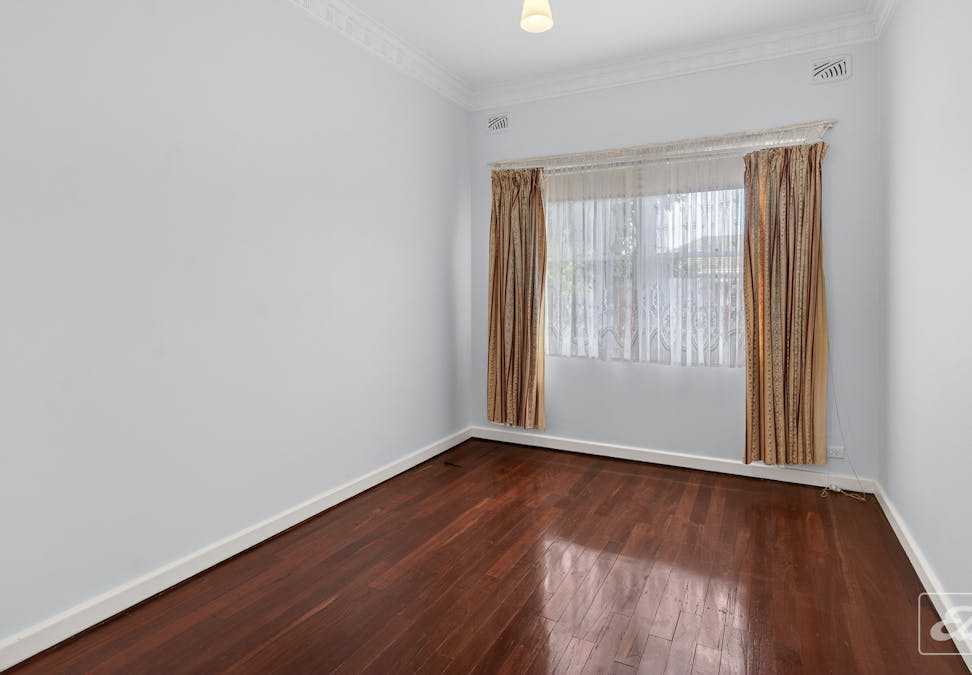 6 Dee Street, Woodville South, SA, 5011 - Image 18