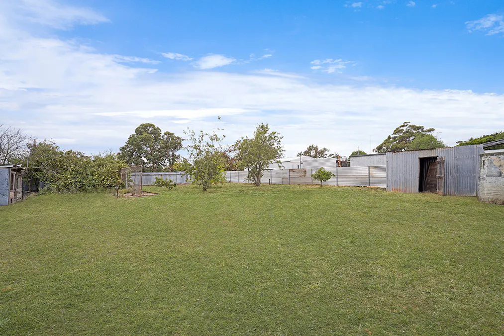 70 Stephen Street, Hamilton, VIC, 3300 - Image 9