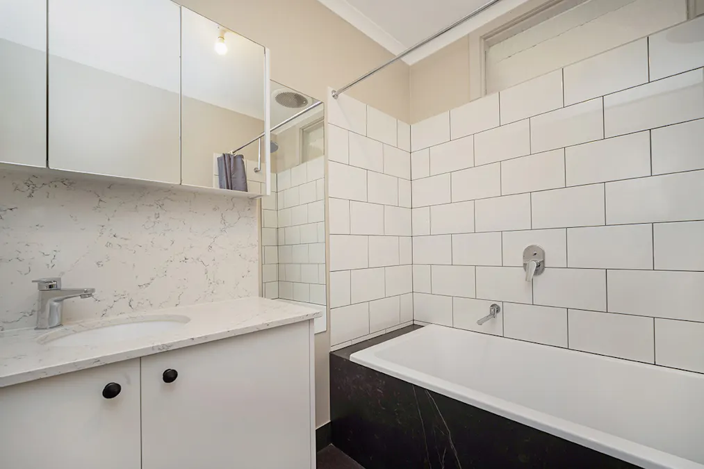 70 Stephen Street, Hamilton, VIC, 3300 - Image 7