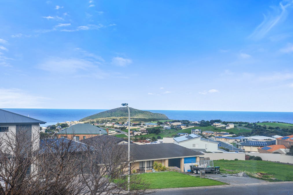 54 Southern Right Crescent, Encounter Bay, SA, 5211 - Image 1