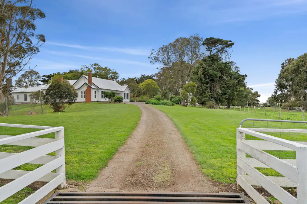 165 Elwood Road, Camperdown, VIC, 3260 - Image 2