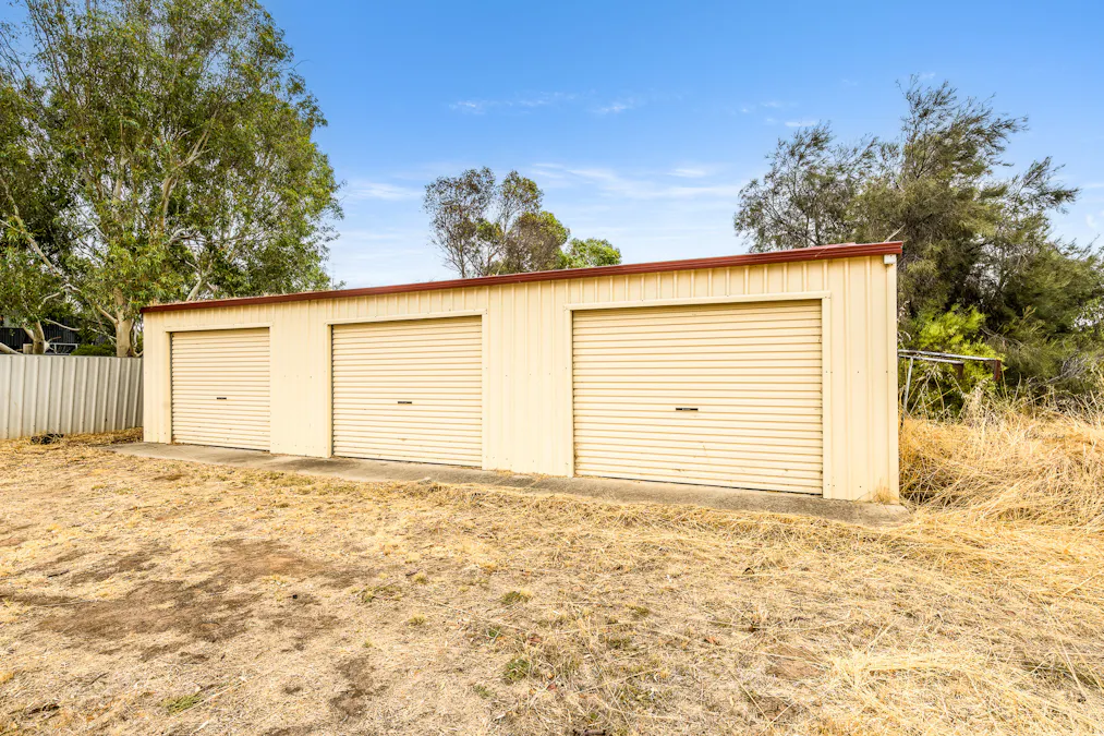 17 Milhinch Street, Muluckine, WA, 6401 - Image 3