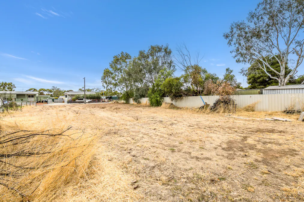 17 Milhinch Street, Muluckine, WA, 6401 - Image 7