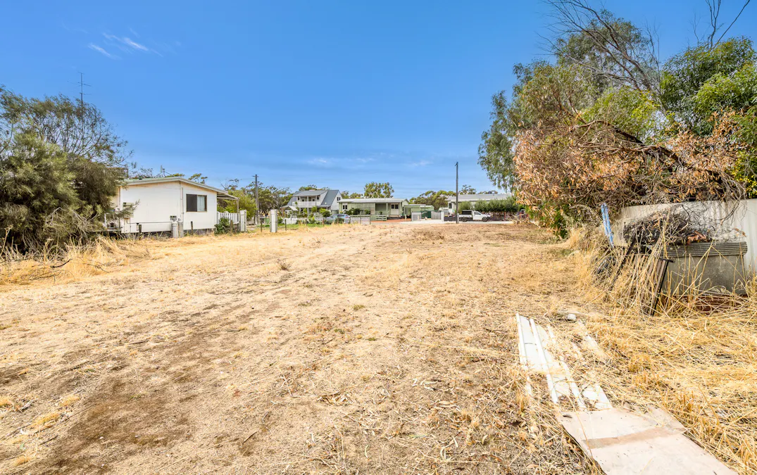 17 Milhinch Street, Muluckine, WA, 6401 - Image 8