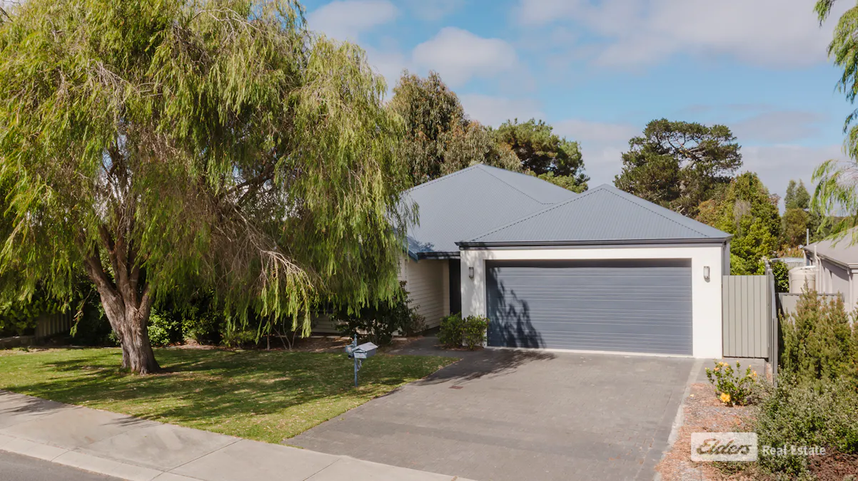 21 Flynn Way, Bayonet Head, WA, 6330 - Image 2