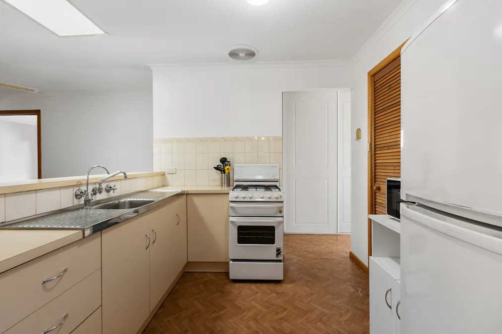 13 Heathcott Court, Blakeview, SA, 5114 - Image 4