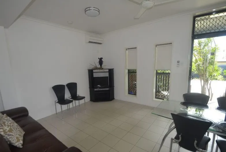 4/170 Auckland Street, Gladstone Central, QLD, 4680 - Image 3